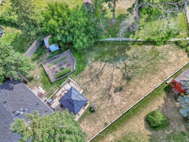 Additional image 33 of 11 Brassey Crt
