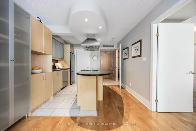 Additional image 14 of 550 Queens Quay Unit 126