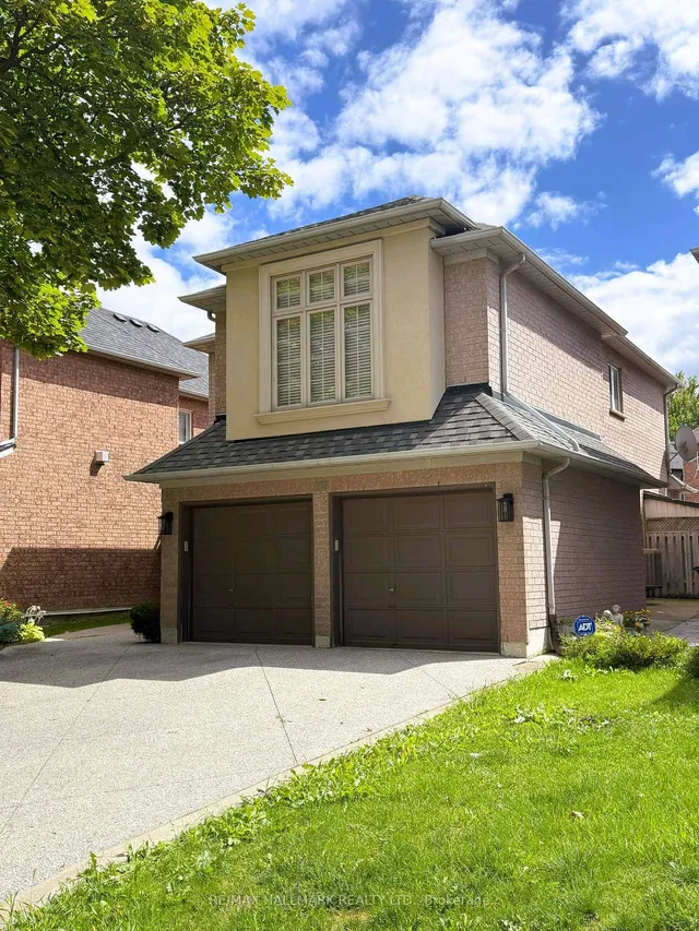 Additional image 3 of 215 Queenslea Ave