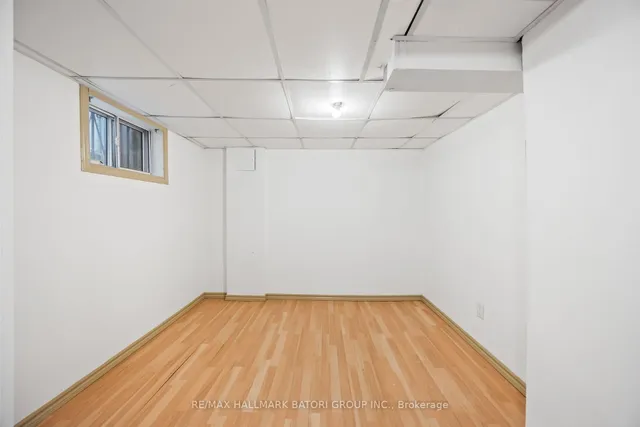 Additional image 16 of 135 Kenwood Ave