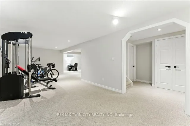 Additional image 29 of 62 Zeller Dr