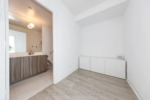 Additional image 5 of 56 Annie Craig Dr Unit 3904