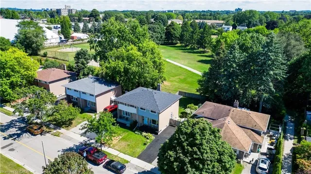 Additional image 44 of 73 Overlea Dr