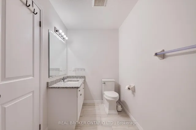 Additional image 31 of 326 Moorlands Cres