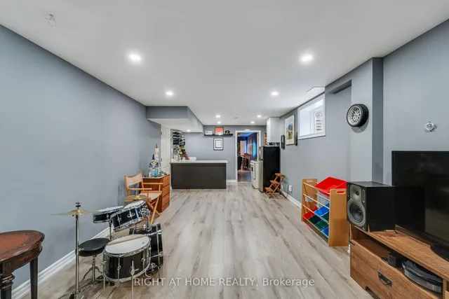 Additional image 30 of 3 Jean Dempsey Gate