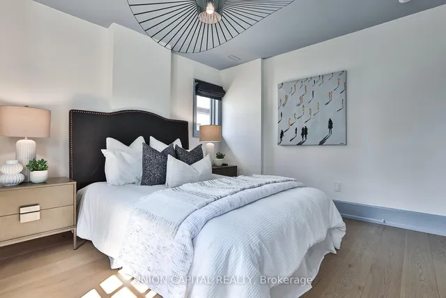 Additional image 32 of 16 Lytton Blvd