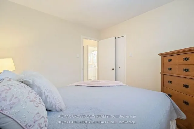 Additional image 33 of 3 Bowater Dr