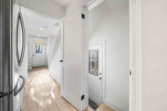 Additional image 20 of 247 Blackthorn Ave