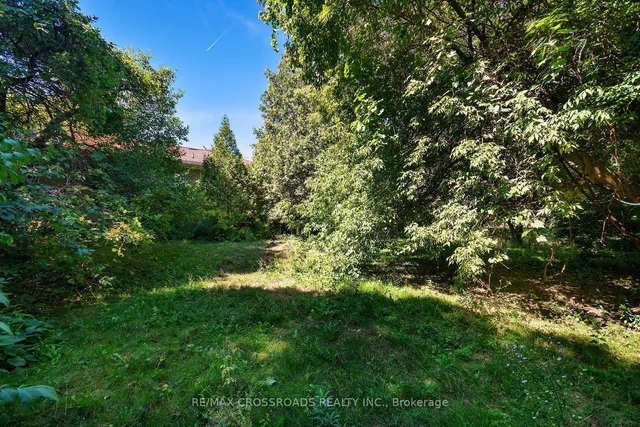 Additional image 37 of 11 Faircroft Blvd