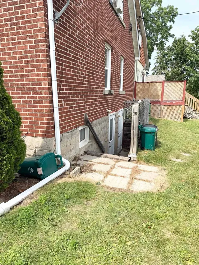 Additional image 42 of 56 Lilac St