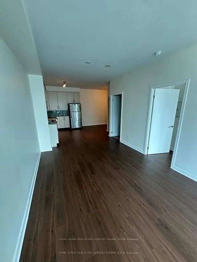 Additional image 4 of 33 Bay St Unit 3013