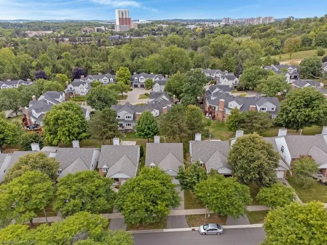 Additional image 34 of 15 Quinte Cres Unit 15