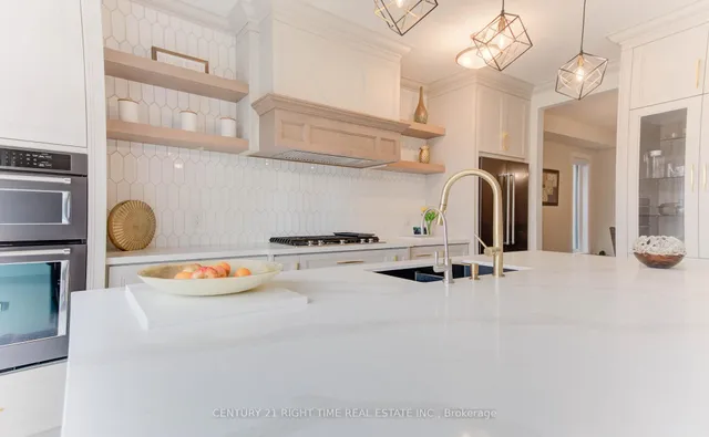 Additional image 11 of 546 Bridgemill Cres