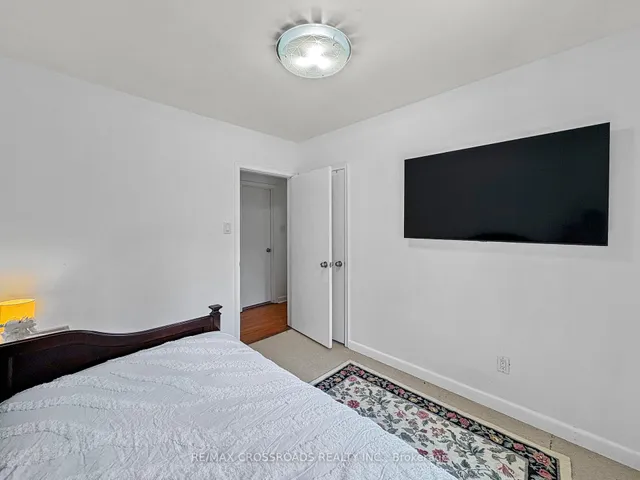 Additional image 17 of 46 Ronway Cres