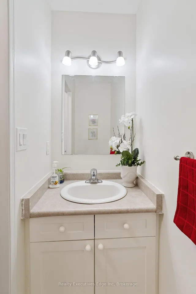 Additional image 17 of 74 Joshua St