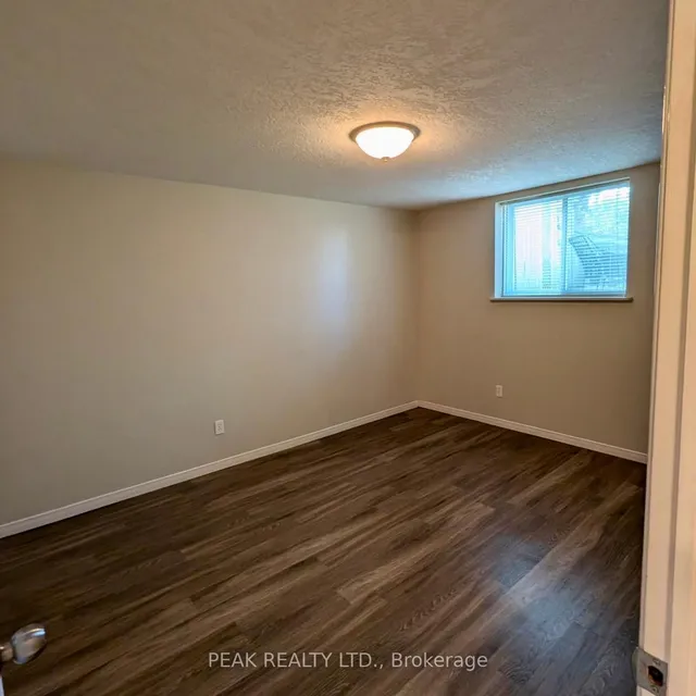 Additional image 29 of 9 Macville Ave