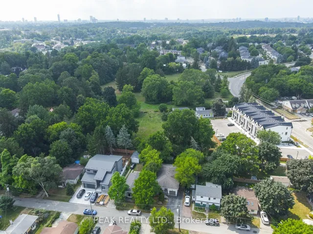 Additional image 40 of 9 Macville Ave