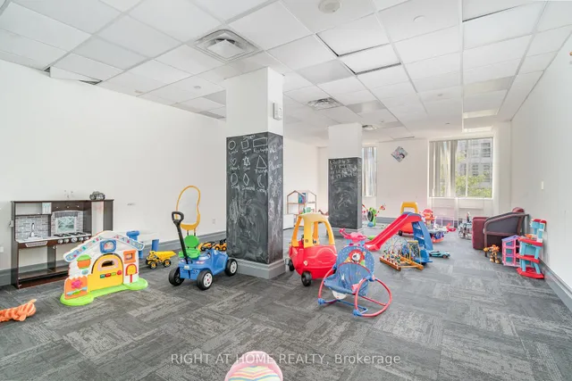 Additional image 5 of 1 Lee Centre Dr Unit 1912