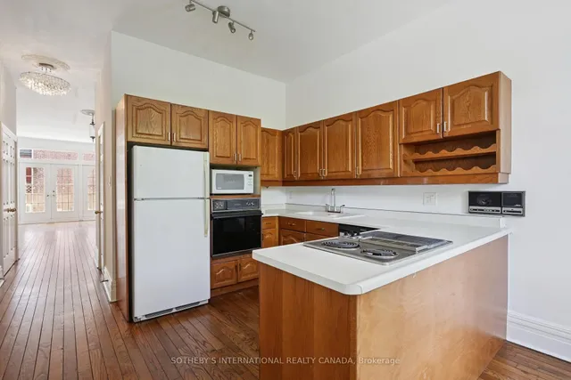 Additional image 32 of 425A Sackville St