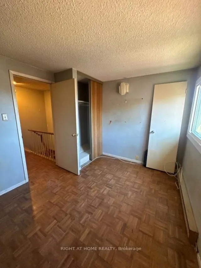 Additional image 11 of 1209 Queen St Unit 5