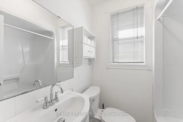 Additional image 17 of 138 Kane Ave