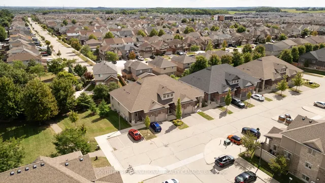 Additional image 43 of 208 Jessica Cres Unit Unit # A