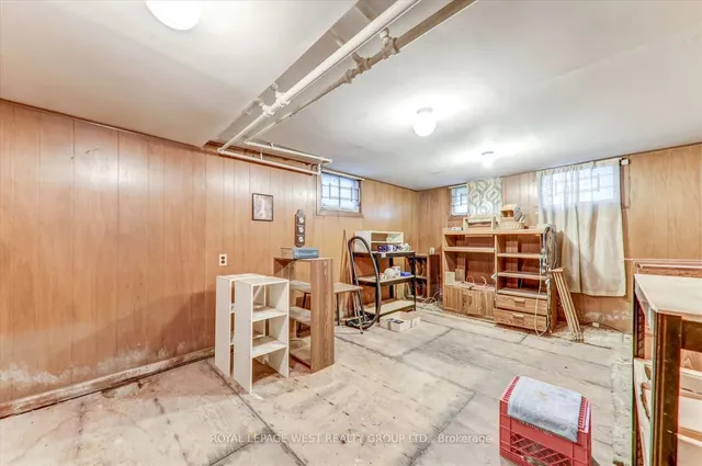 Additional image 30 of 24 Augusta Ave