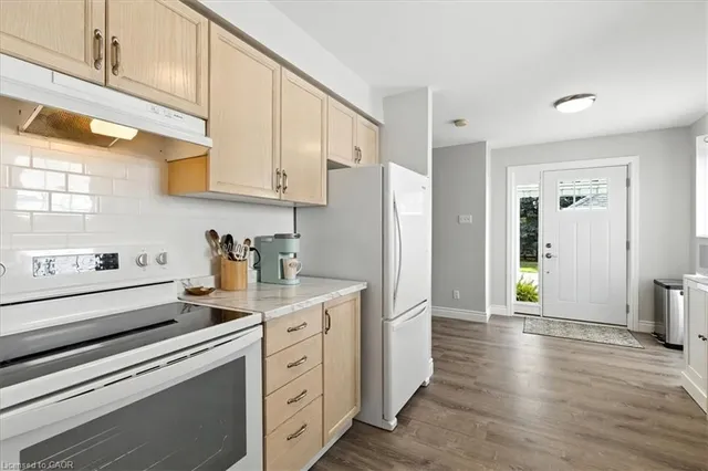 Additional image 14 of 53 Wake Robin Dr