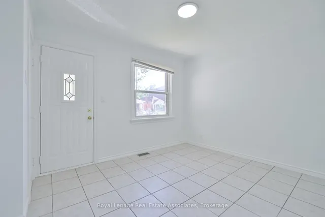 Additional image 4 of 20 East Dr