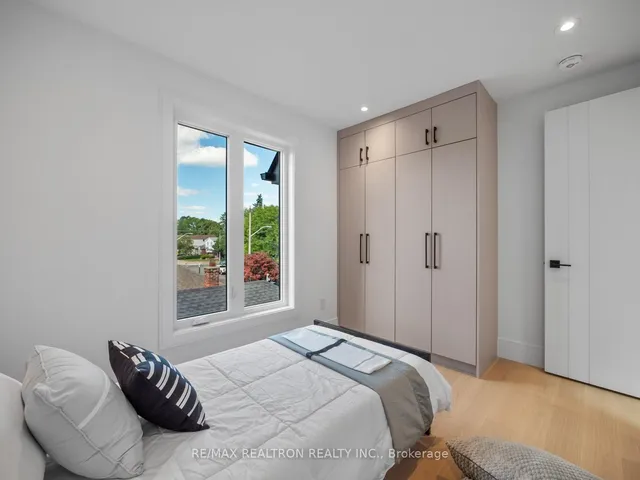 Additional image 36 of 60 ST HUBERT Ave