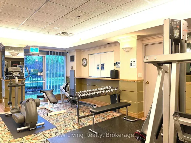 Additional image 20 of 28 Hollywood Ave Unit 411