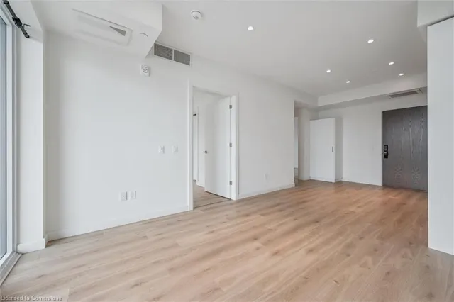 Additional image 23 of 741 King St Unit 501