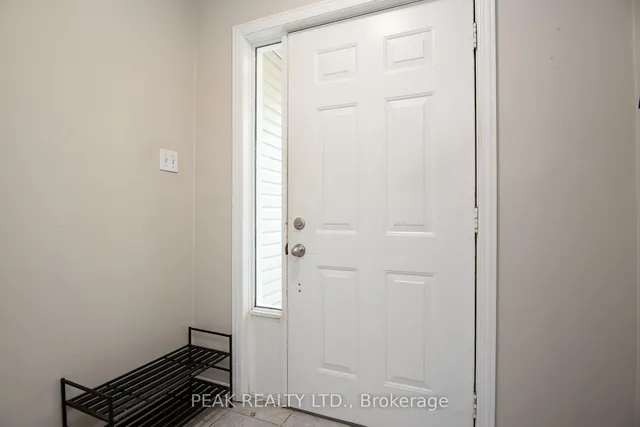 Additional image 6 of 9 Macville Ave