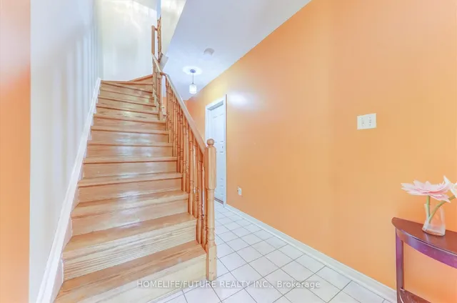 Additional image 6 of 6 Guillet St