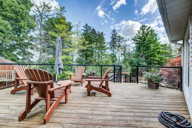 Additional image 47 of 33 Tinatawa Crt