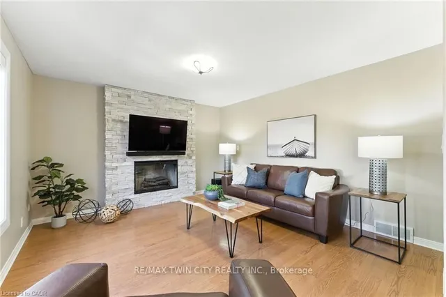 Additional image 19 of 62 Zeller Dr