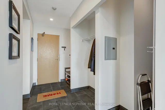 Additional image 3 of 1 GREYSTONE WALK Dr Unit PH83