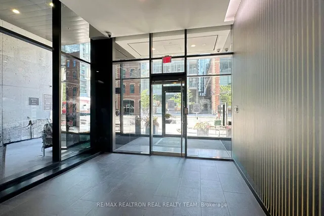 Additional image 3 of 629 King St Unit #1316