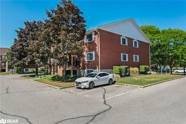 Additional image 26 of 565 Greenfield Ave Unit 610