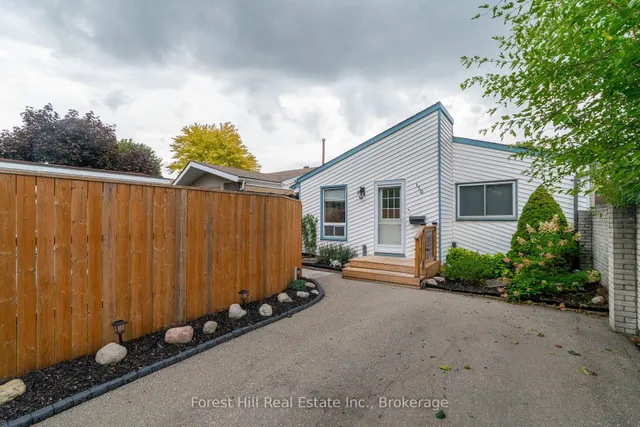Additional image 4 of 130 Pepperwood Cres