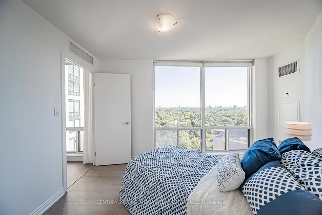 Additional image 28 of 300 Bloor St Unit 2004