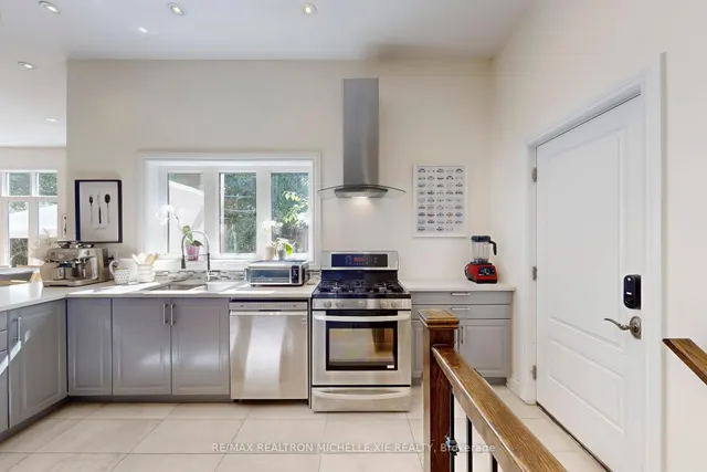 Additional image 13 of 12 Addison Cres