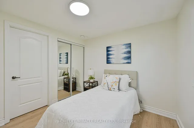 Additional image 33 of 32 Woodsview Ave