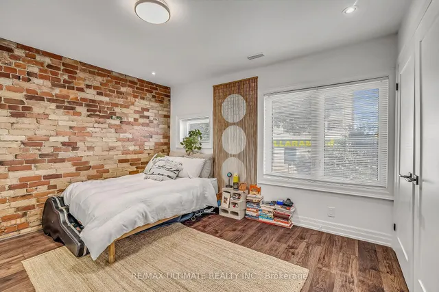 Additional image 35 of 963 Lansdowne Ave