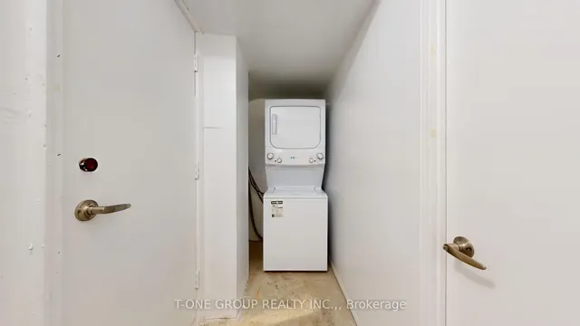 Additional image 23 of 632 Adelaide St