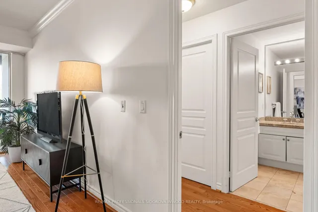 Additional image 20 of 2662 Bloor St Unit 507