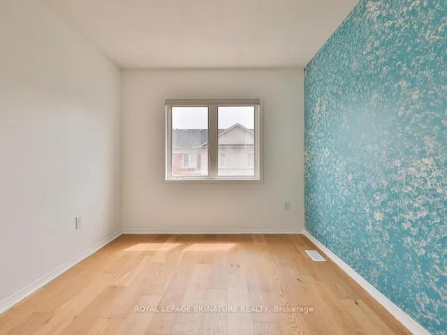 Additional image 33 of 41 Stagecoach Circ