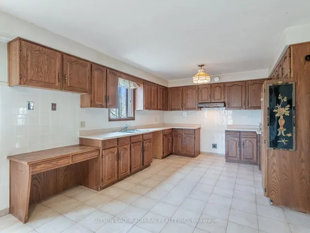 Additional image 10 of 150 Maybourne Ave