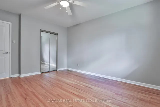 Additional image 21 of 63 Alpaca Dr