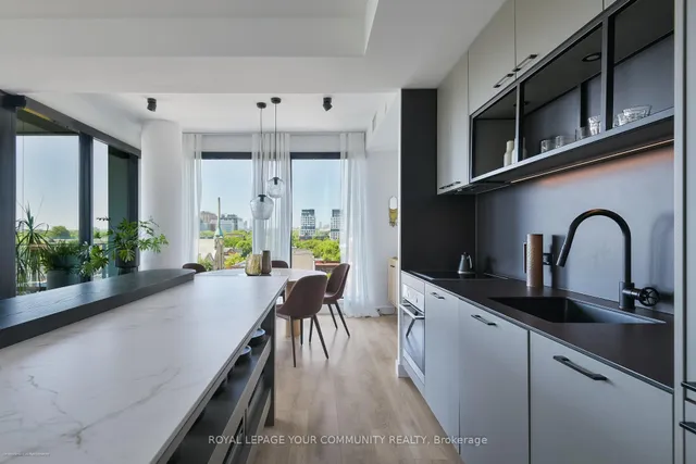 Additional image 6 of 505 Richmond St Unit 612